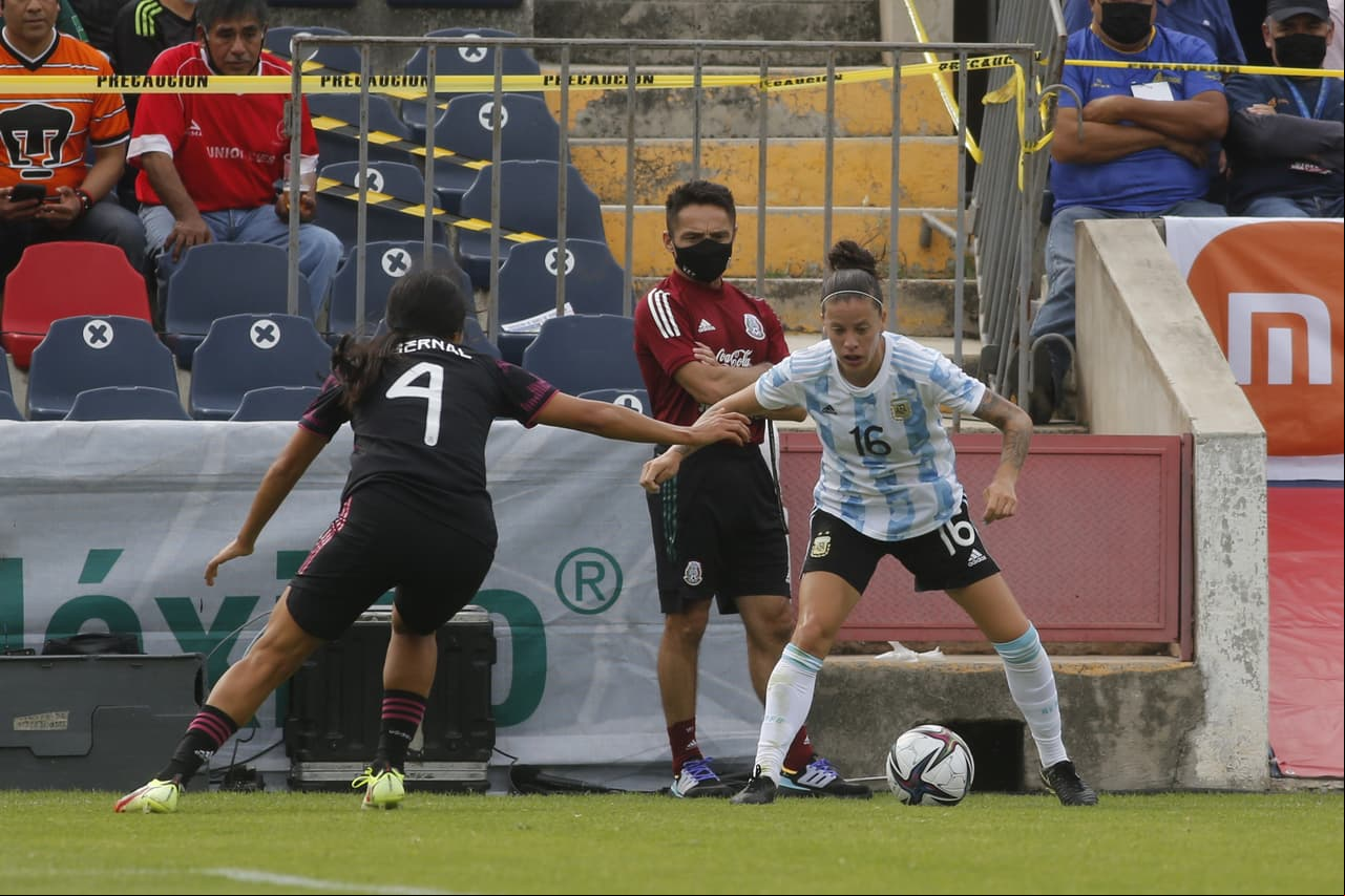 Las mexicanas no se tocan el corazón y vienen de atrás para golear 6-1 al conjunto argentino.