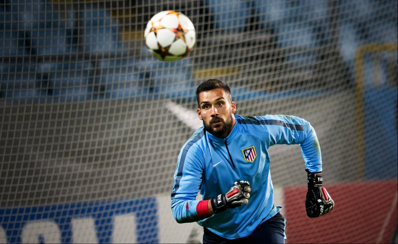 Suplente: Moyá