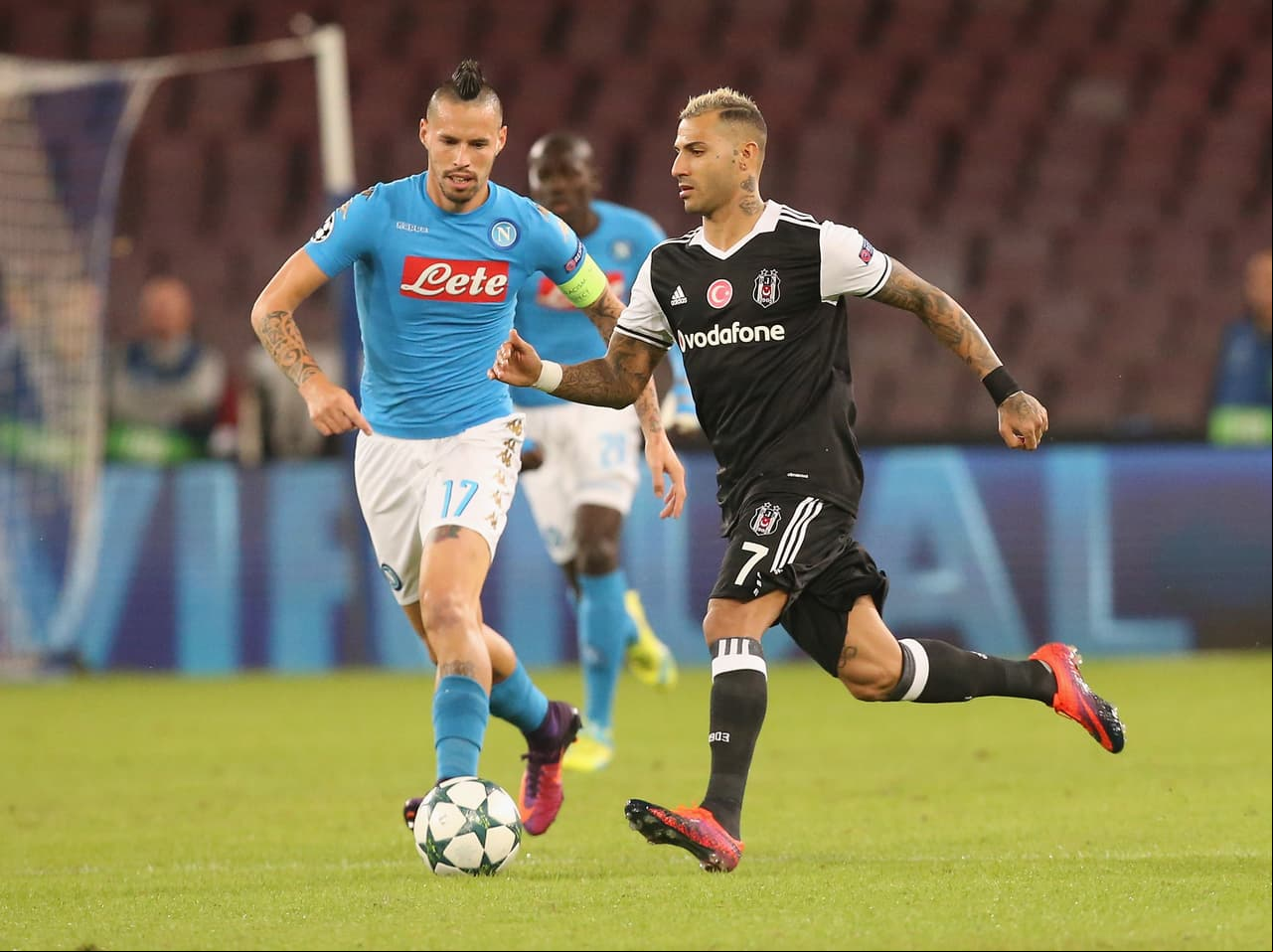 Ricardo Quaresma (Besiktas) - El gran extremo portugués, de buena actuación en la última Eurocopa, podría regresar por segunda vez al F.C. Porto a partir de junio.