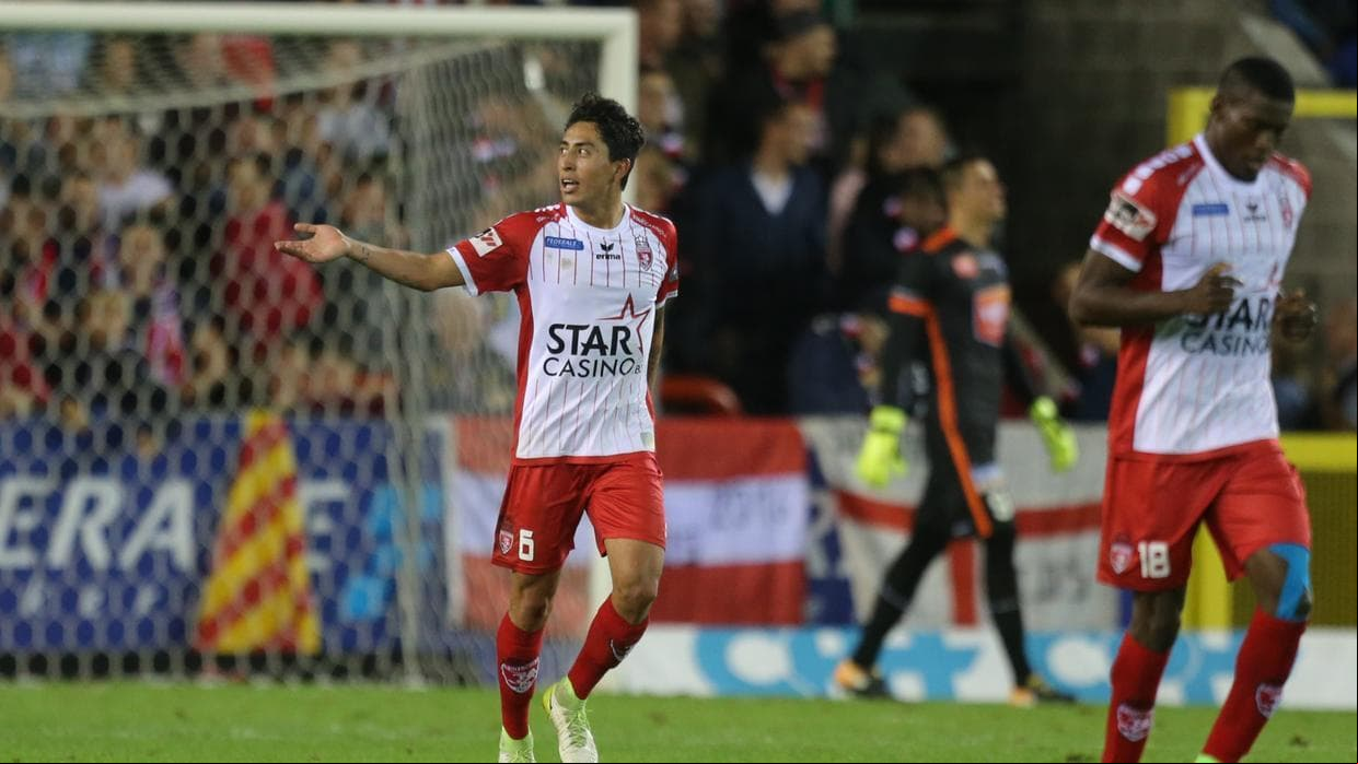 <b>Mouscron [1]-2 Lokeren: </b>el mediocampista Omar Govea llegó a 27 partidos en esta Pro League de Bélgica y en 26 ha sido titular. Sin embargo, su equipo sumó el quinto partido consecutivo sin ganar, lo que lo acercó a la zona de descenso.