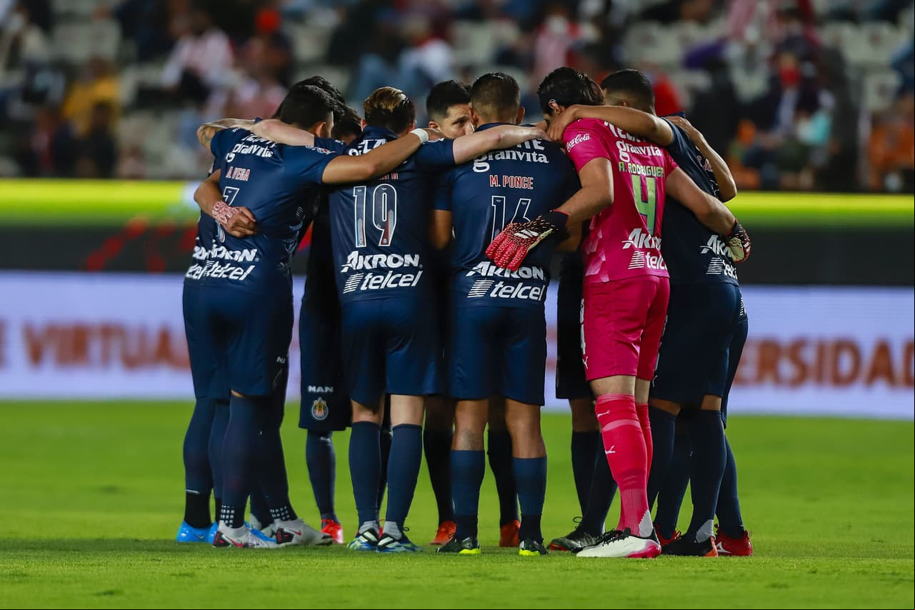 Pachuca vino de atrás y con doblete de Murillo se impuso a Chivas y lograron el boleto a Cuartos de Final donde enfrentarán al América.