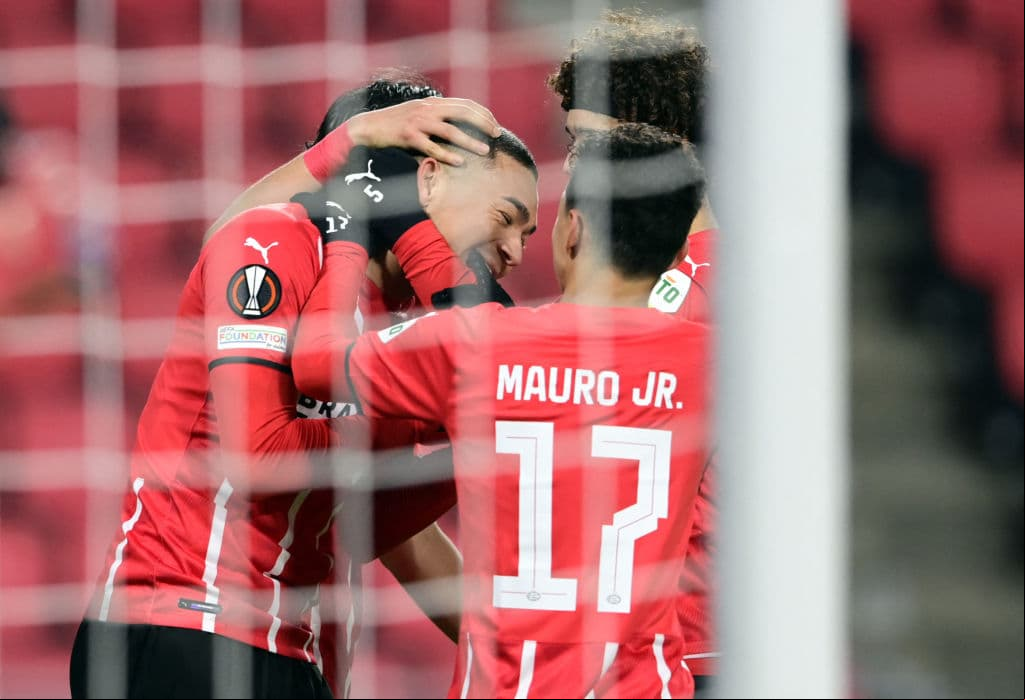 Carlos Vinicius y ArmindoTué le dieron la victoria a los del PSG sobre el Sturm, así los de Eindhoven se colocan segundos del Grupo B en la UEFA Europa League.