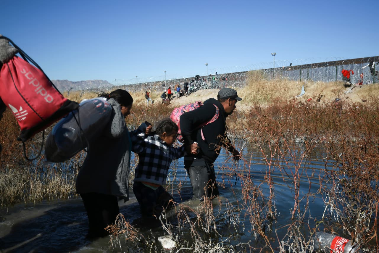 México desmantela campamento migrante en la frontera mientras EEUU aumenta la presión sobre López Obrador