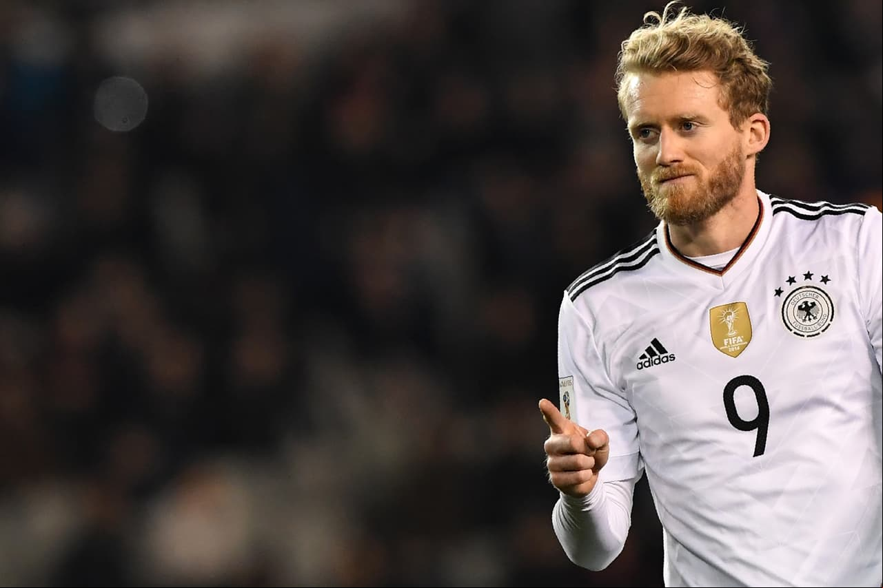 La apertura del marcador la consiguió André Schurrle al minuto 19, con asistencia de Hector, siendo este su priemr gol de la tarde.