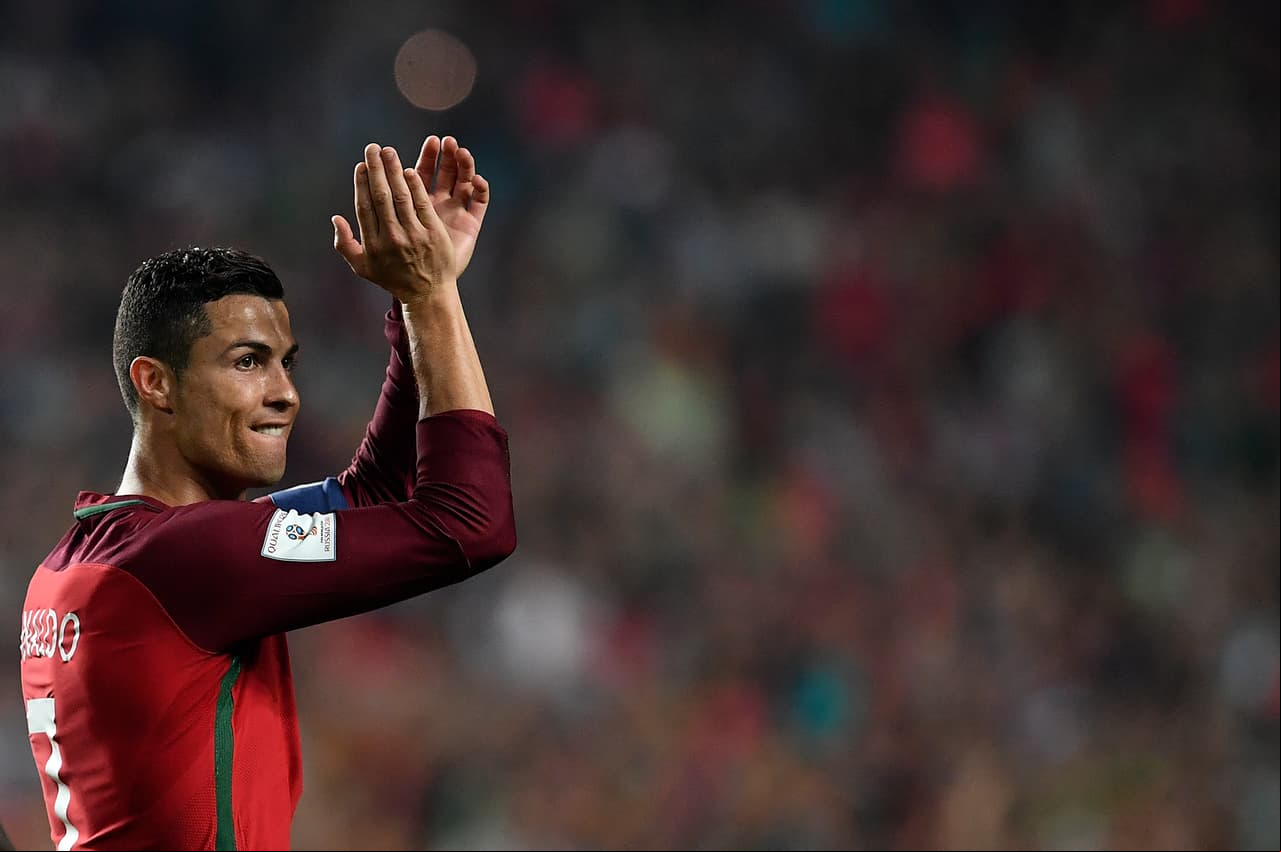 <b>Grupo B. Cristiano Ronaldo (Portugal) - </b>Aunque no tuvo un buen inicio de temporada y se habló de que saldría pronto del Real Madrid, el 'Bicho' está recuperado y en sus estadísticas brillan 28 goles con los merengues.
