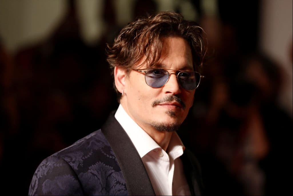 Depp habló de “palizas irracionales” y “ceniceros que vuelan” y describió su hogar como “una casa fantasma” en el que “nadie hablaba”.