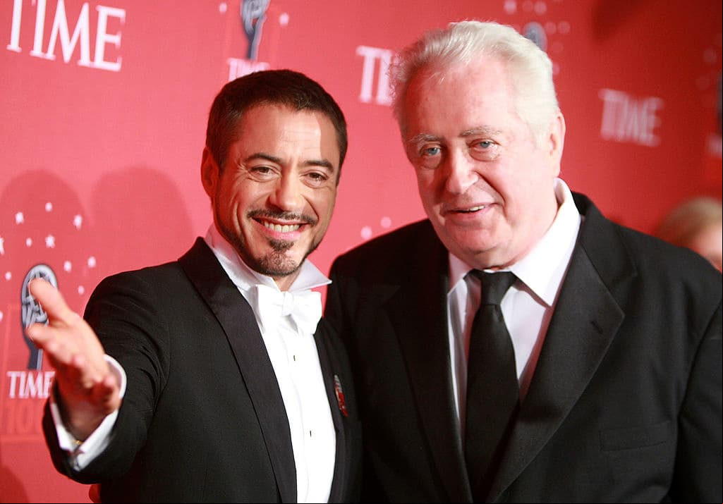 Robert Downey Sr., el cineasta, actor y padre de Robert Downey Jr., murió mientras dormía el 7 de julio, un mes después de celebrar su 85 cumpleaños. El actor luchó contra Parkinson durante más de 5 años.