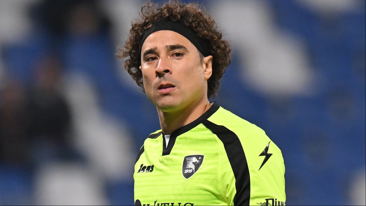 Memo Ochoa recibe ‘pedrada’ frente a su nuevo DT en la Salernitana