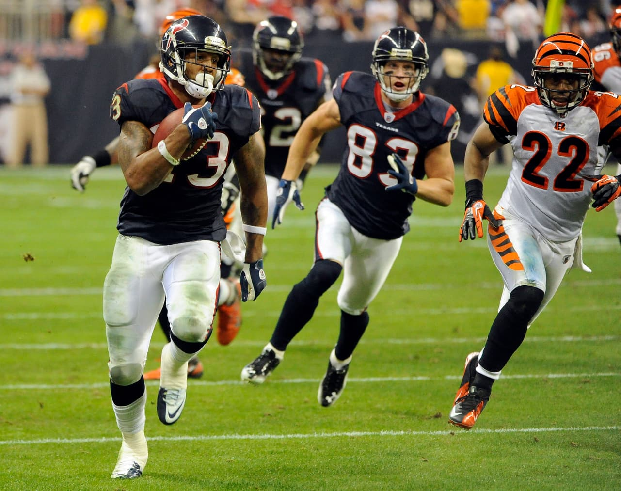Temporada 2012, Los Bengals terminan con marca de 10-6, empatados con los Baltimore Ravens que terminan como campeones divisionales. Cincinnati tiene que viajar otra vez a Houston para enfrentar a los Texans, otra vez en el Reliant Stadium donde, otra vez perdieron, 19 – 13, cuarto fracaso en partido de playoffs para Marvin Lewis.