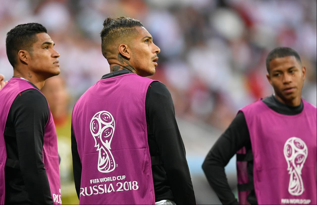 La decepción de Guerrero como la del resto de peruanos llegó con el penalti fallado por Christian Cueva al minuto 44 del primer tiempo.