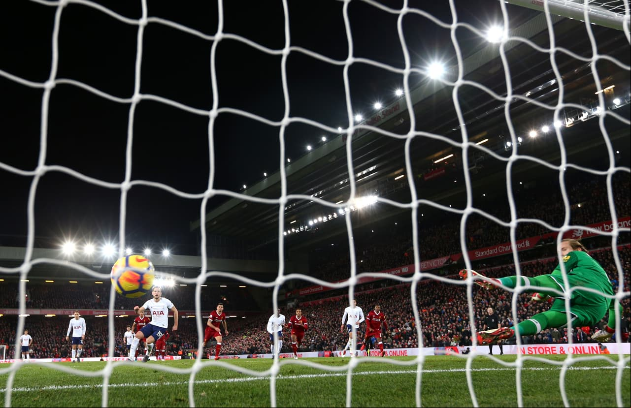 El Liverpool es tercero, con 50 puntos, y el Tottenham quinto, con 48.