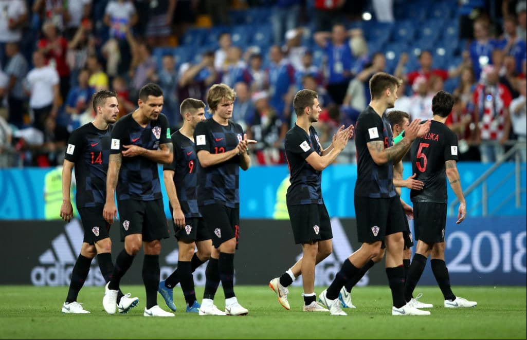 Por el contrario, Croacia sella una primera fase perfecta y ya saben que su siguiente rival en la ronda de eliminación directa va a ser la selección de Dinamarca.