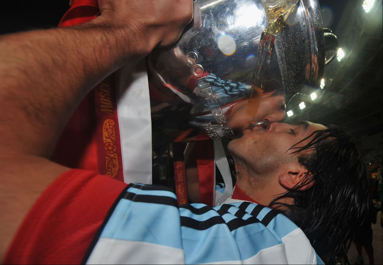 Cinco años después el argentino se consagró con el Manchester United en la 
<b>Champions League, </b>final que se jugó en Moscú ante el Chelsea y de la cual fue titular.
