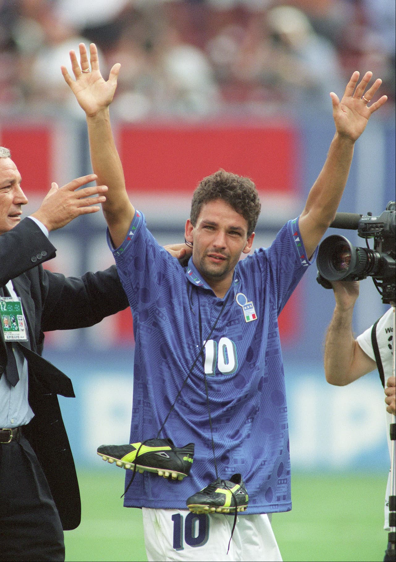 Como Dinamarca y México, Italia también solía vestir marcas nacionales. Roberto Baggio calzaba y vestía la misma marca italiana.