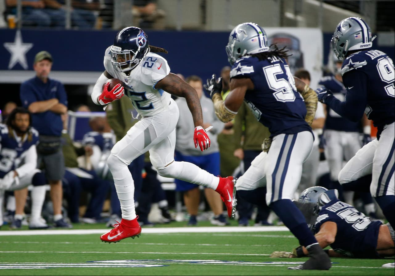 Esto le dio vida a los Titans. Derrick Henry (22) hizo acarreo de 1 yarda restando 9:35 en el segundo cuarto y Tennessee empató 7-7 el juego.