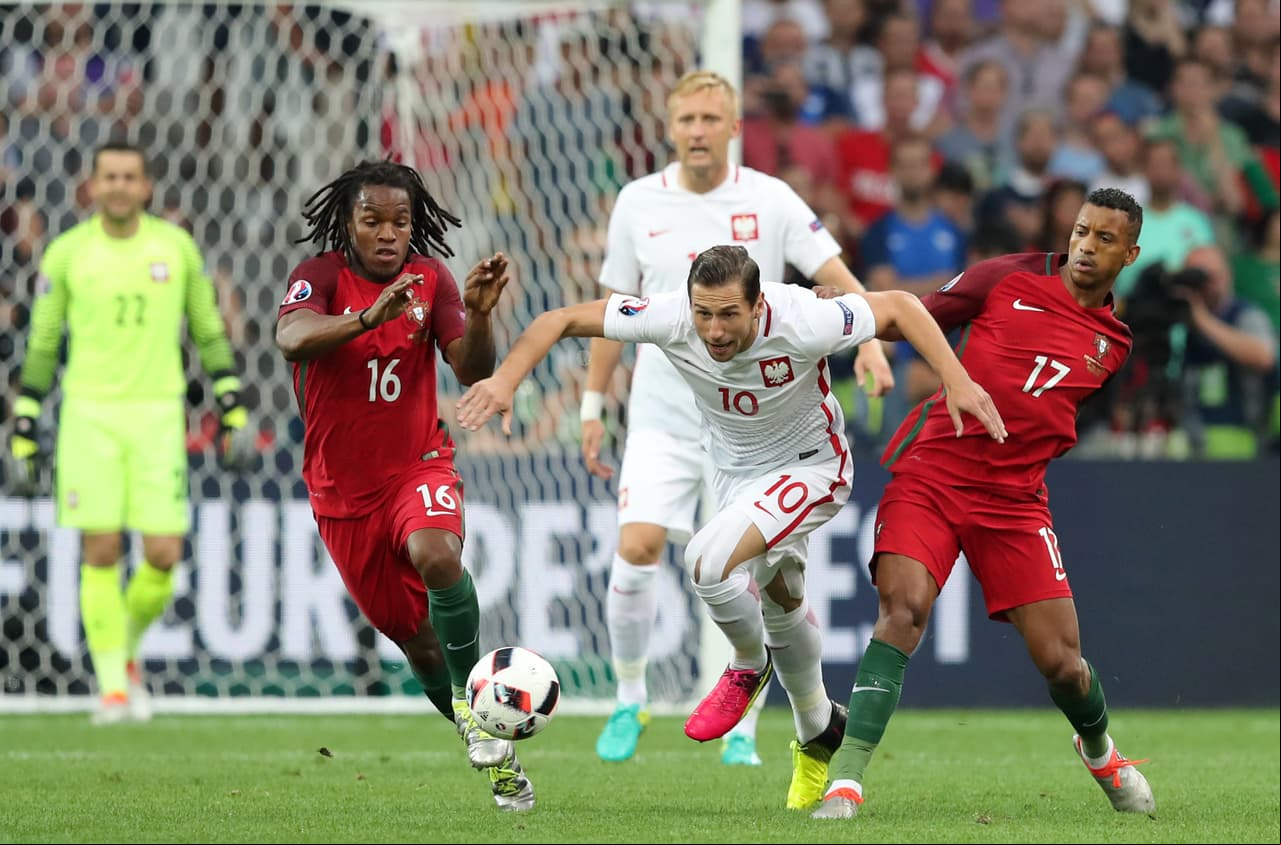 El polaco Grzegorz Krychowiak, del Paris Saint-Germain, es uno de los refuerzos más fuertes que suena para el Inter de Milán que quiere salir del hueco en el que está desde hace varias temporadas.
