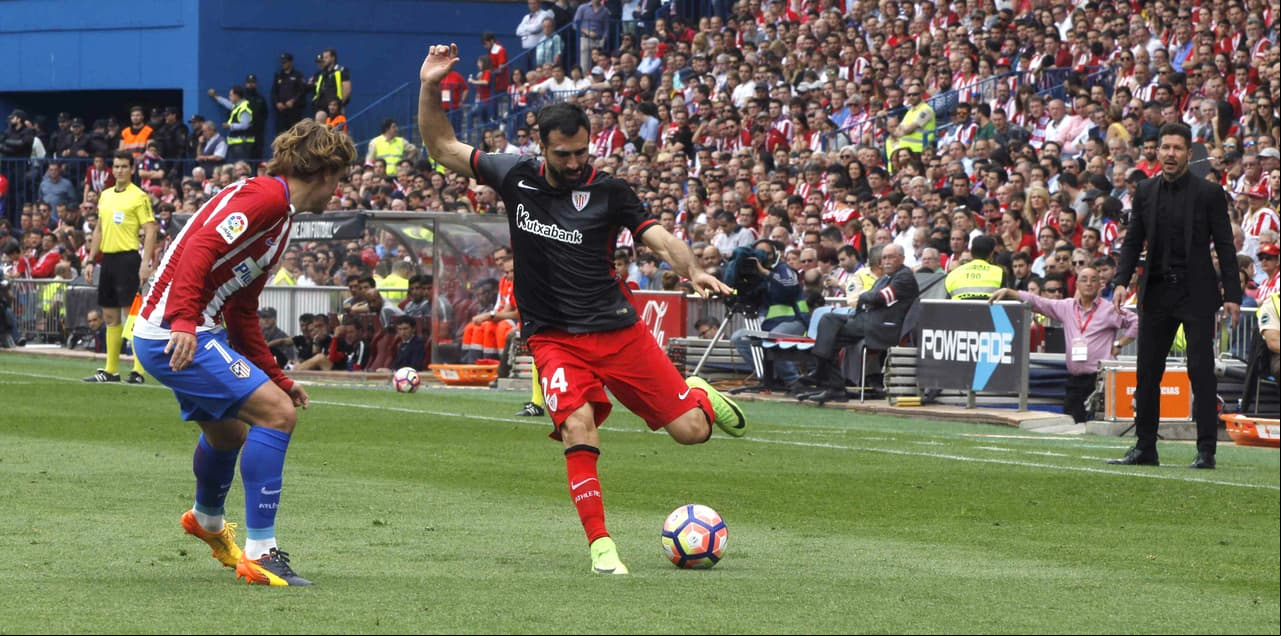 Al Athletic Club Bilbao poco le importaba la conmemoración y despedida, pues tenía que buscar un resultado que le asegurara puestos para torneos europeos.