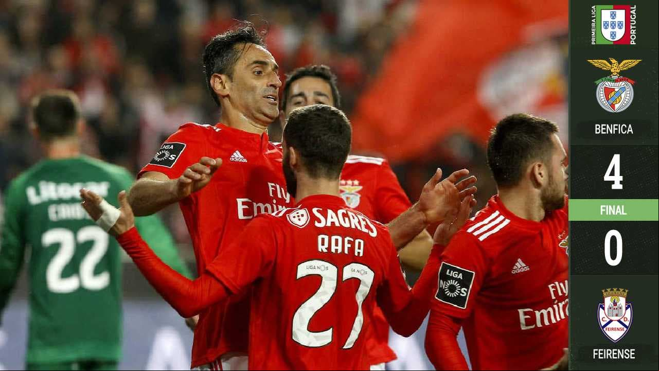 Benfica goleó al Feirense y se pone a un punto del líder