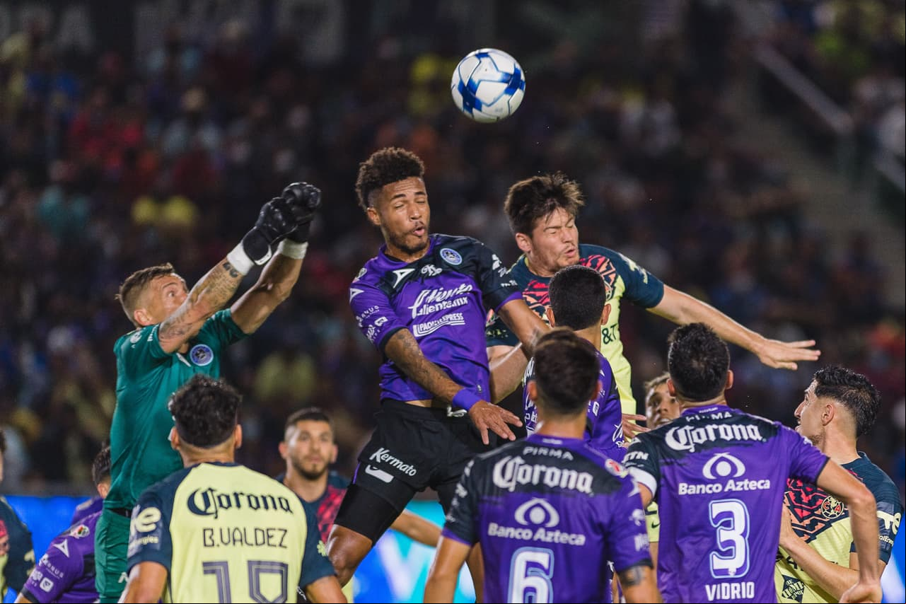 Gracias a los goles de Gonzalo Sosa y Miguels Sansores, Mazatlán logra resolver el encuentro en el primer tiempo y le pegan 2-1 a las Águilas del América.