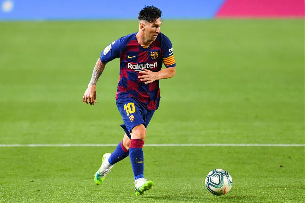 Mientras que en el fútbol, Lionel Messi posee el mejor contrato ya que el Barcelona le paga $80 millones de dólares al año desde el 2017 y hasta el 2021. ¿Será que para el próximo año el argentino cambiará de equipo?