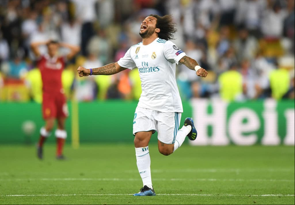El lateral del Real Madrid, el brasileño Marcelo conquistó su cuarto trofeo de la Champions League con el equipo de la capital española. Desde 2007 enfundado en la camiseta blanca y cosechando éxitos.