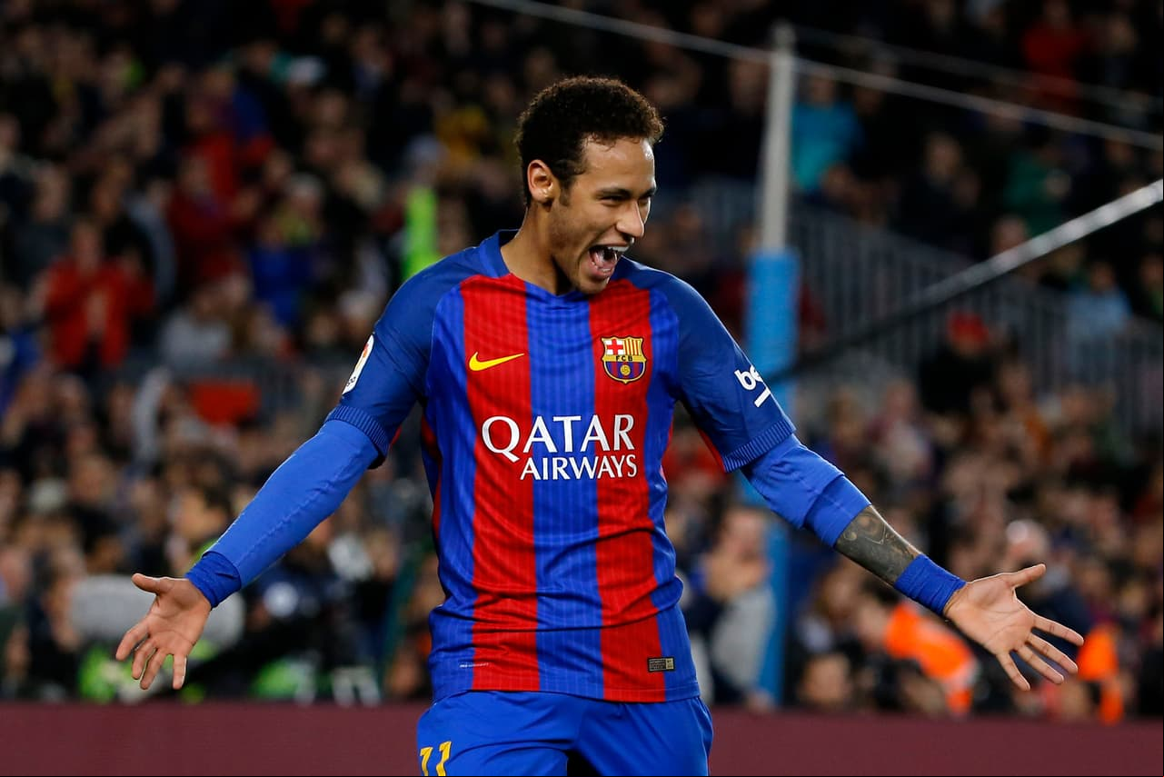 Neymar habría defraudado a la Hacienda en 9,3 millones de euros al momento de su traspaso. Sin embargo, en su caso cayeron presidentes del Barcelona y el propio equipo itió haber evadido dinero entre el 2011 y 2013 pagado 5 millones de euros tras llegar a un acuerdo con ellos.