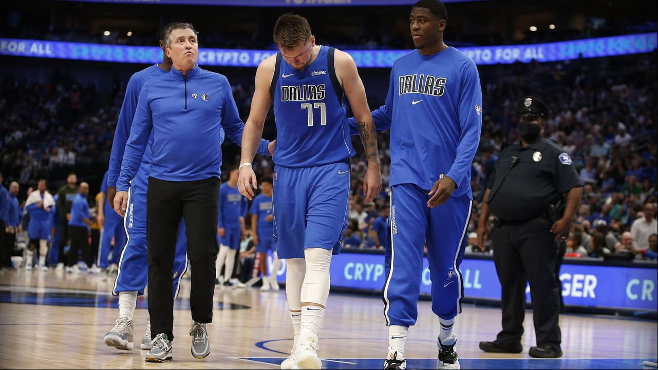 Luka Doncic se puede perder el primer juego de playoffs de la NBA