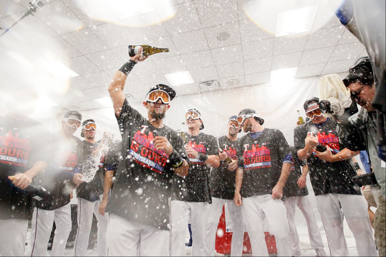 Los Rangers vencieron 9-2 a los Angelinos, dejando a Los Angeles fuera de la postemporada.