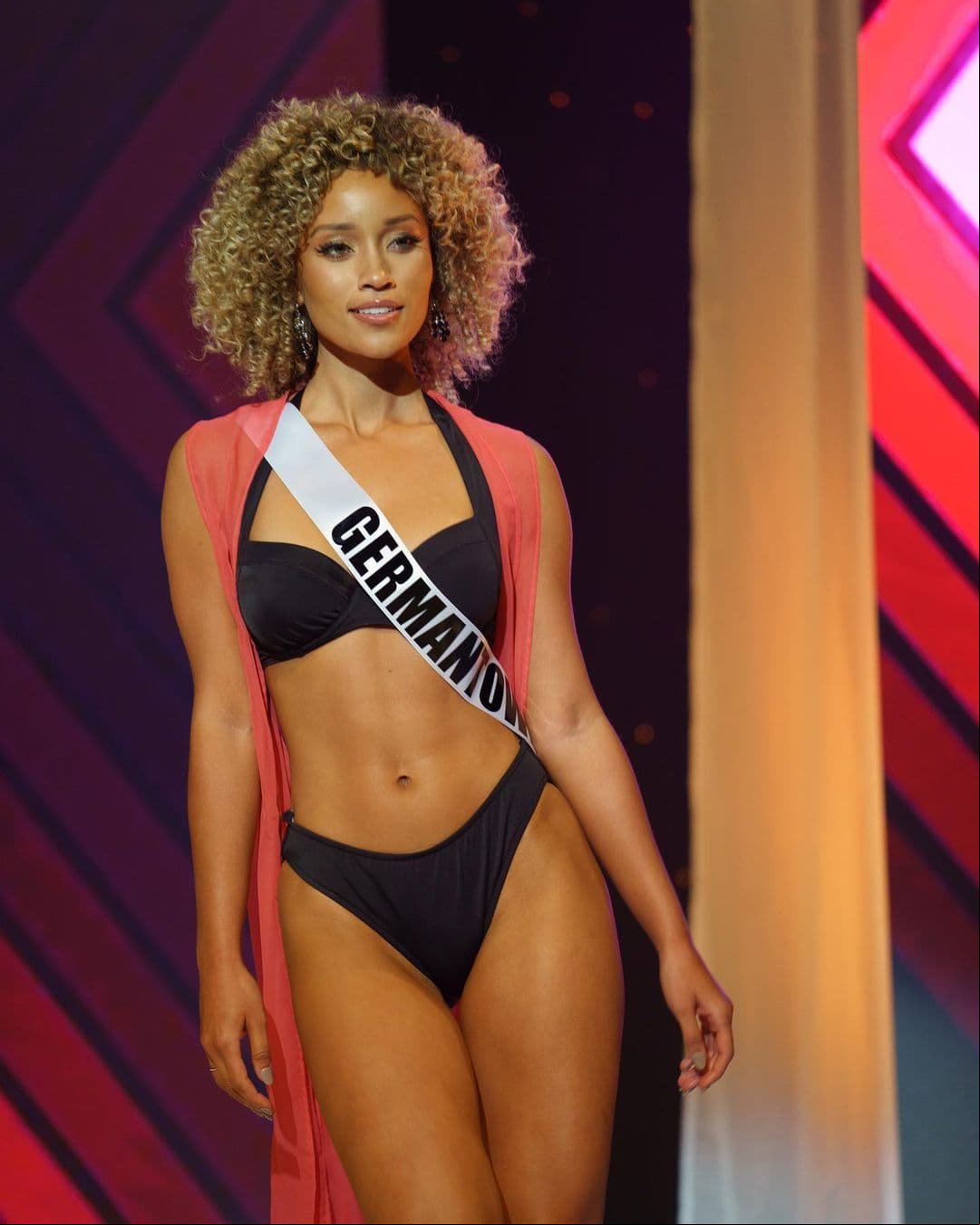 Smith ahora representará a Estados Unidos en el certamen de Miss Universo el 12 de diciembre en Eilat, Israel.