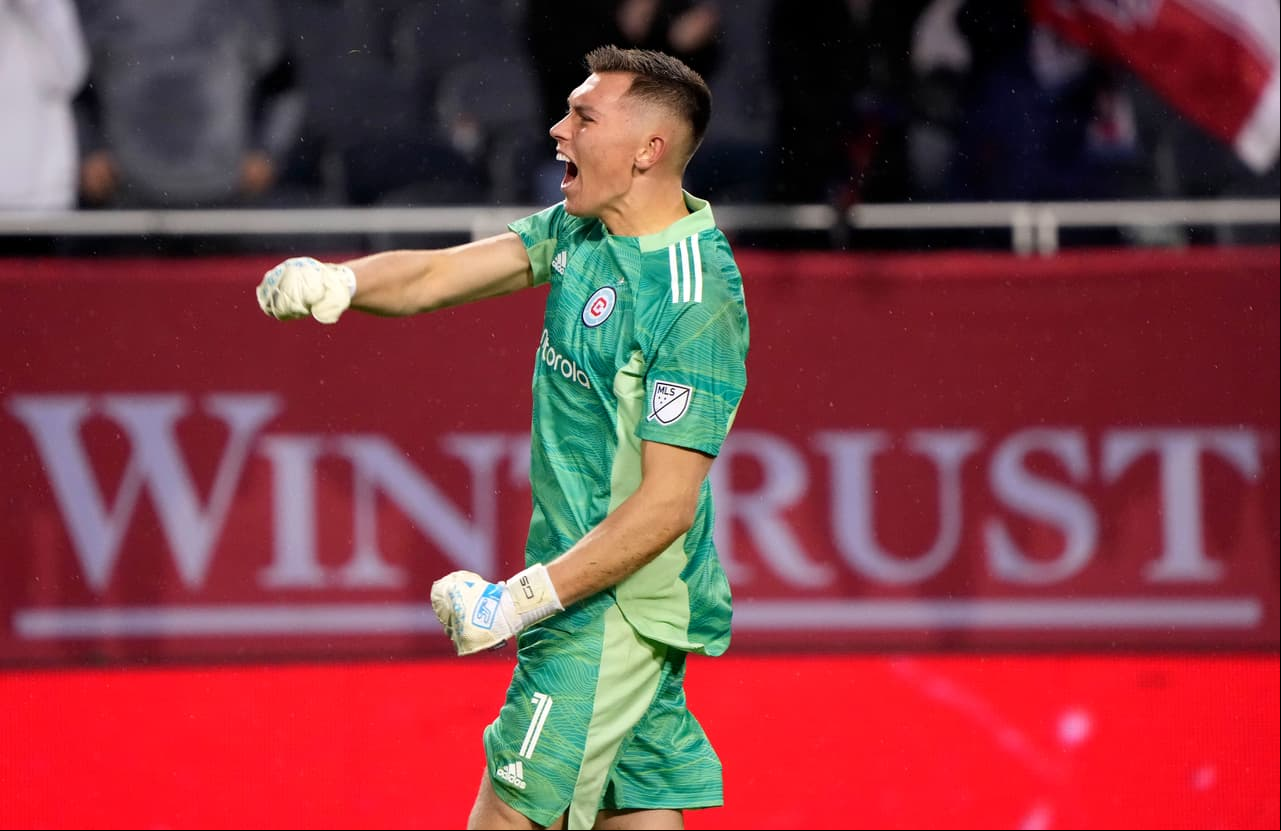 Gabriel Slonina, arquero de Chicago Fire FC.