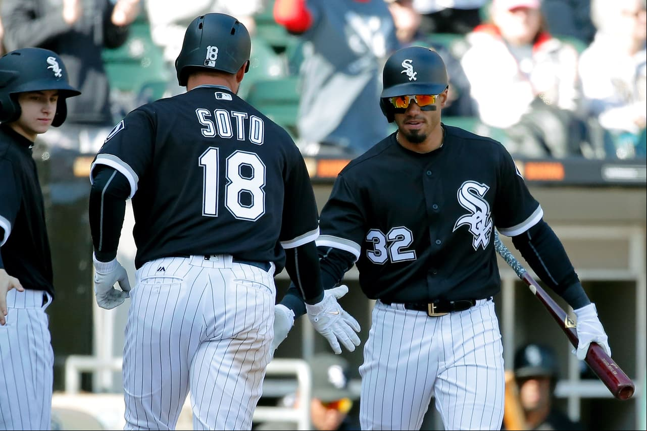 DET 2 - 11 CWS: Los Medias Blancas no tuvieron piedad y explotaron a la ofensiva. Matt Davidson produjo 3 y Geovany Soto 4 carreras para Chicago.
