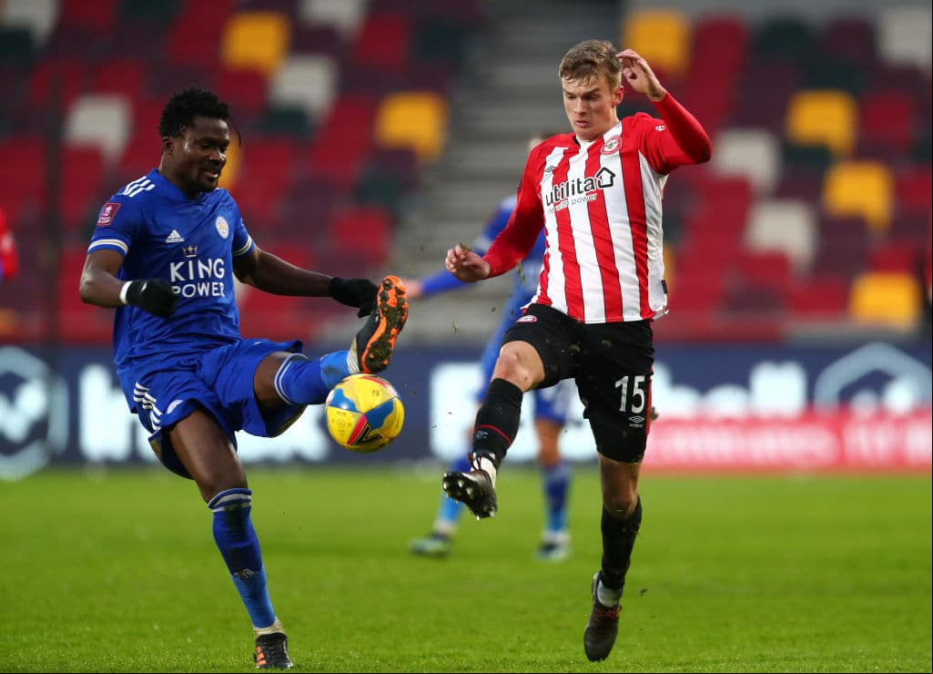 Leicester City remontó y derrotó 3-1 a Brentford, colándose a los Octavos de Final de la FA Cup. Cengiz Under, Youri Tielemans y James Maddison fueron los autores de los goles ganadores.
