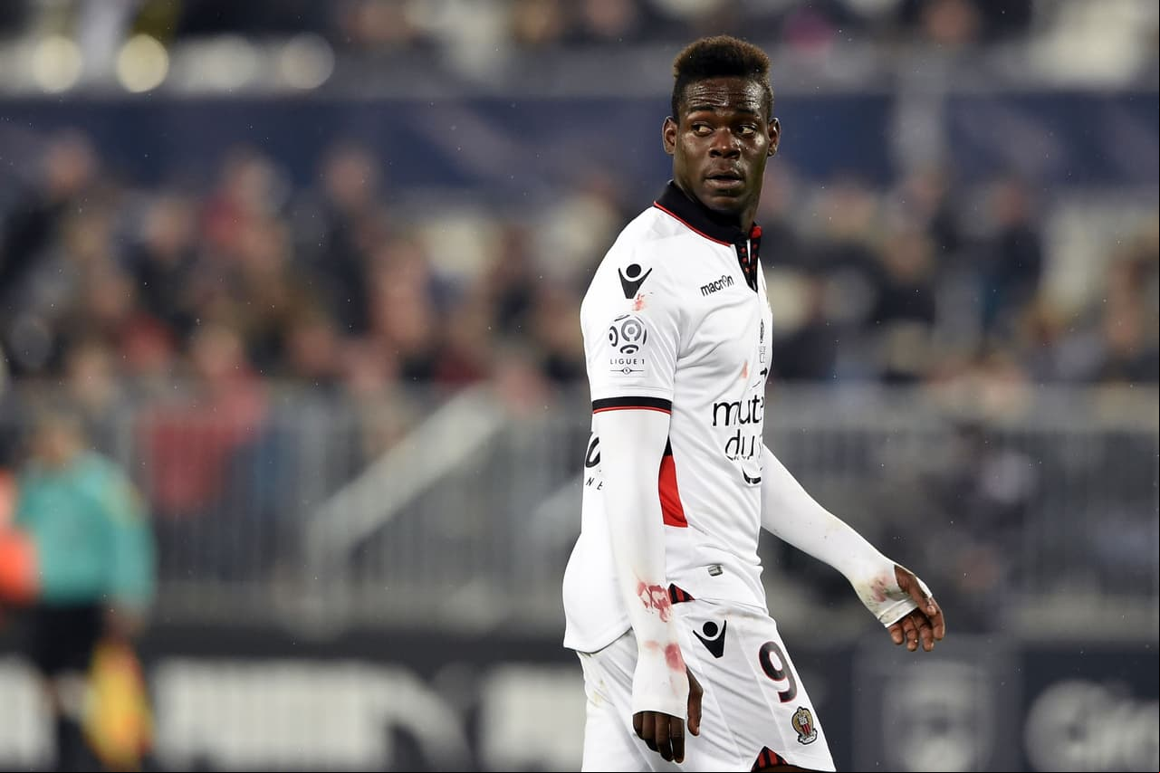 Balotelli denuncia gritos racistas de los hinchas del Bastia