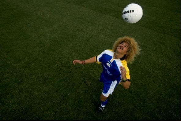 Carlos Valderrama fue uno de los jugadores originales de la MLS con más prestigio y recorrido internacional en la campaña inaugural de la MLS en 1996. A pesar de no ganar el torneo, El Pibe aun tiene el récord de asistencias en la liga.