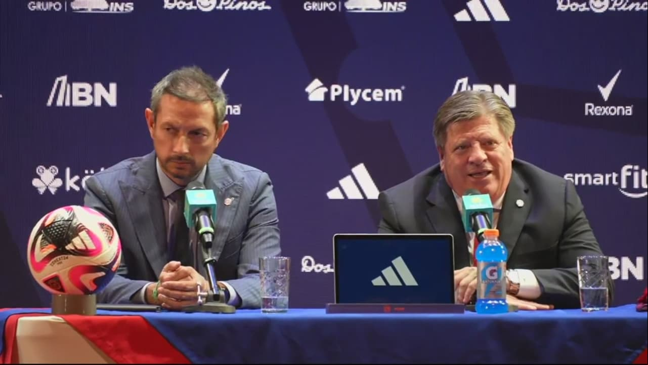 Herrera: "Estamos abriendo puertas cuando en México se nos están cerrando"
