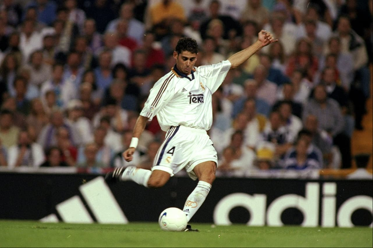 Su recorrido con España tuvo como marca una carrera que si bien nació en Valladolid de 1987 a 1989, tuvo 14 temporadas con cinco ligas y cinco Supercopas de España, una Copa del Rey y tres Champions.