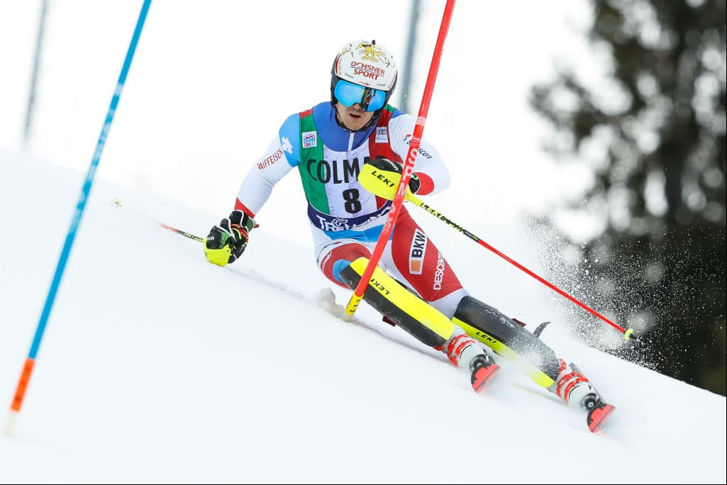 La FIS es la Federación Internacional de Esquí Alpino. Y esta prueba es la más técnica de todas las que comprenden este deporte.
