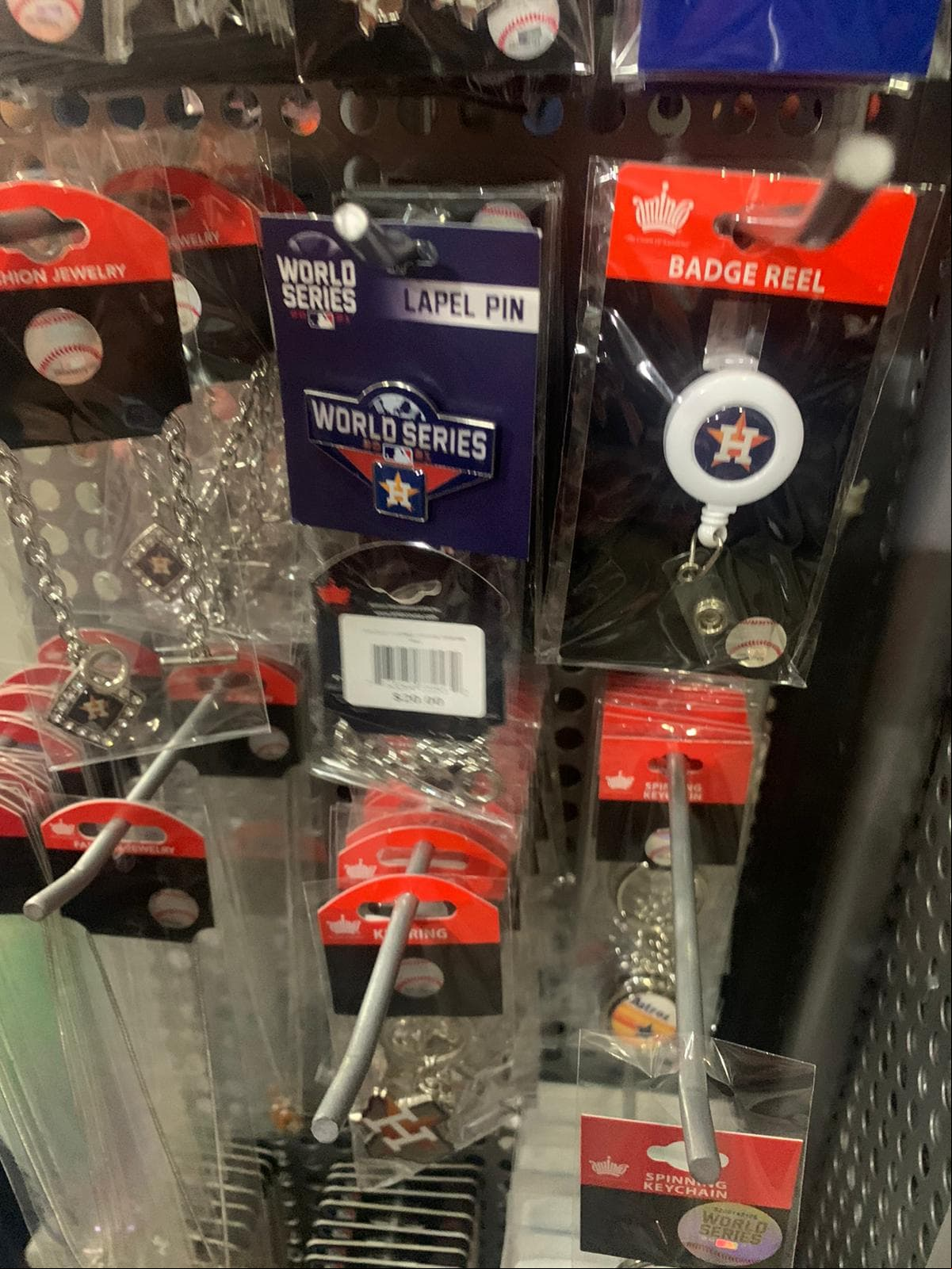 Houston se muestra listo para albergar el arranque de la Sere Mundial entre los Huston Astros y los Atlanta Braves.