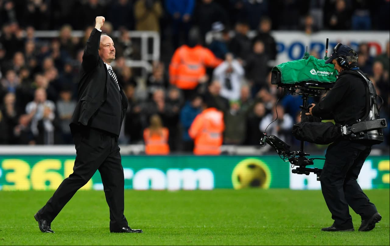 Para Rafa Benítez, que llegó al banquillo del equipo inglés tras una mala etapa en el Real Madrid, este objetivo es un golpe en la mesa para quienes dudaron de sus capacidades como estratega.