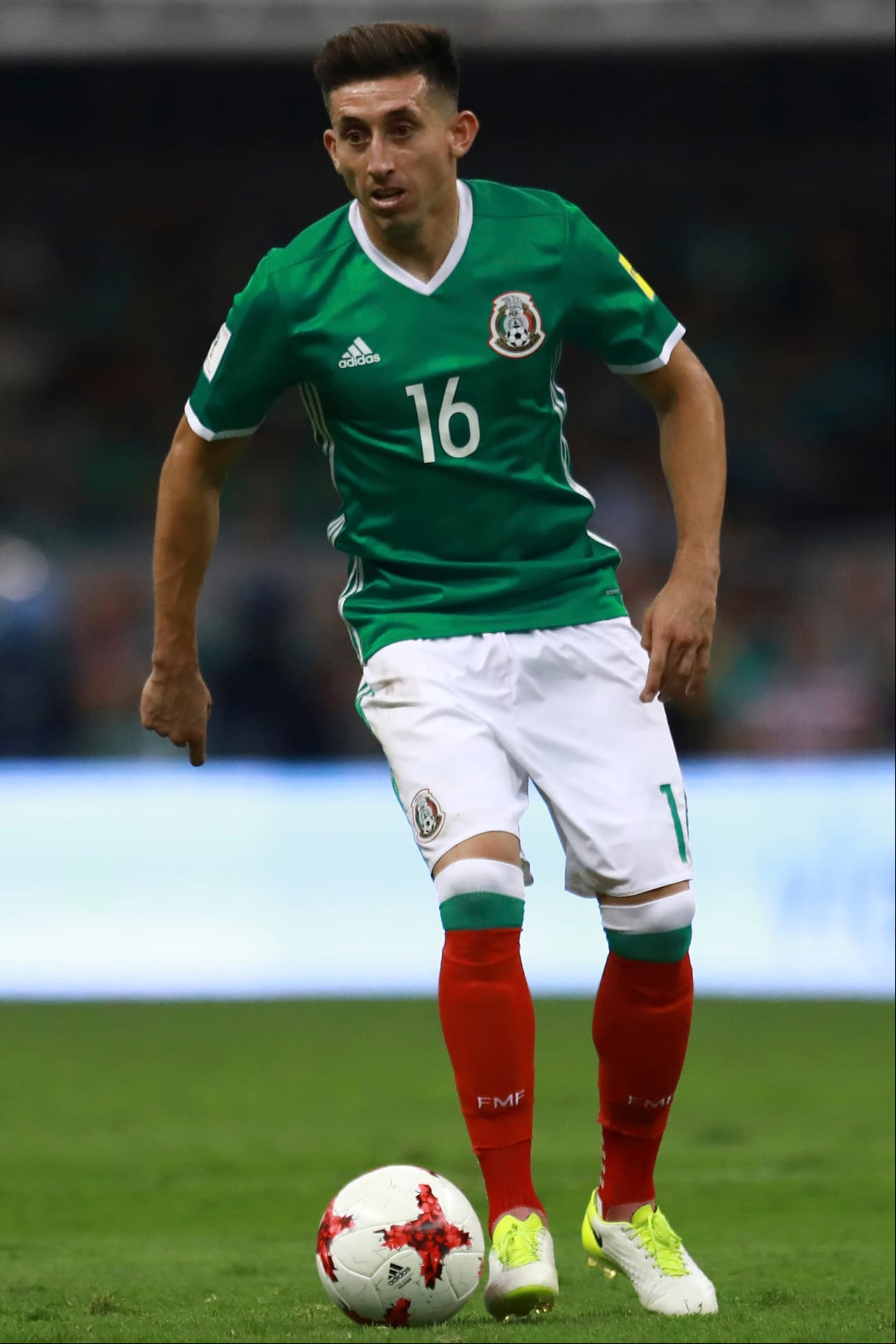 A Héctor Herrera hay que ponerle un 5 ¿dónde estaba en los dos disparos de media distancia de Michael Bradley?