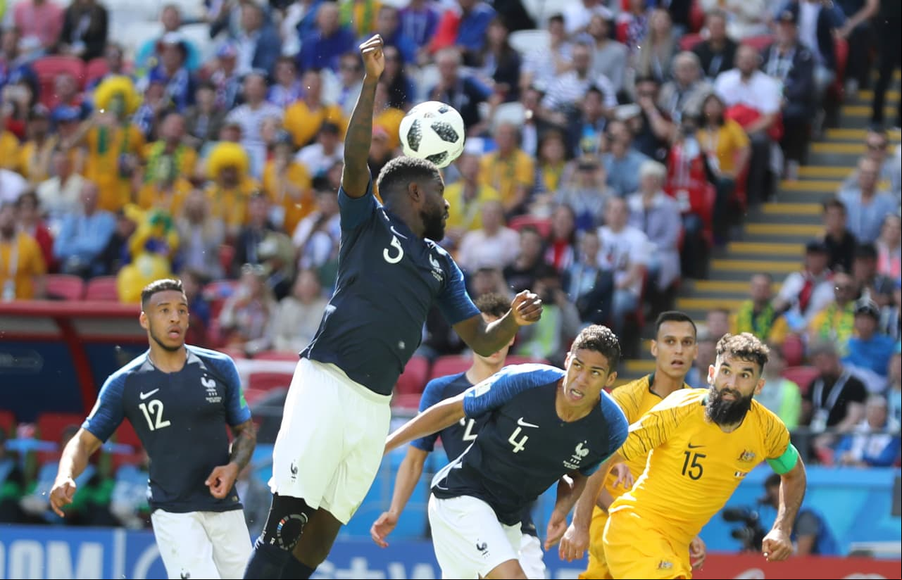 Sin embargo, cuatro minutos después, tras un tiro libre, Samuel Umtiti metió la mano en el área y el juez volvió a sancionar penal, esta vez para los oceánicos.