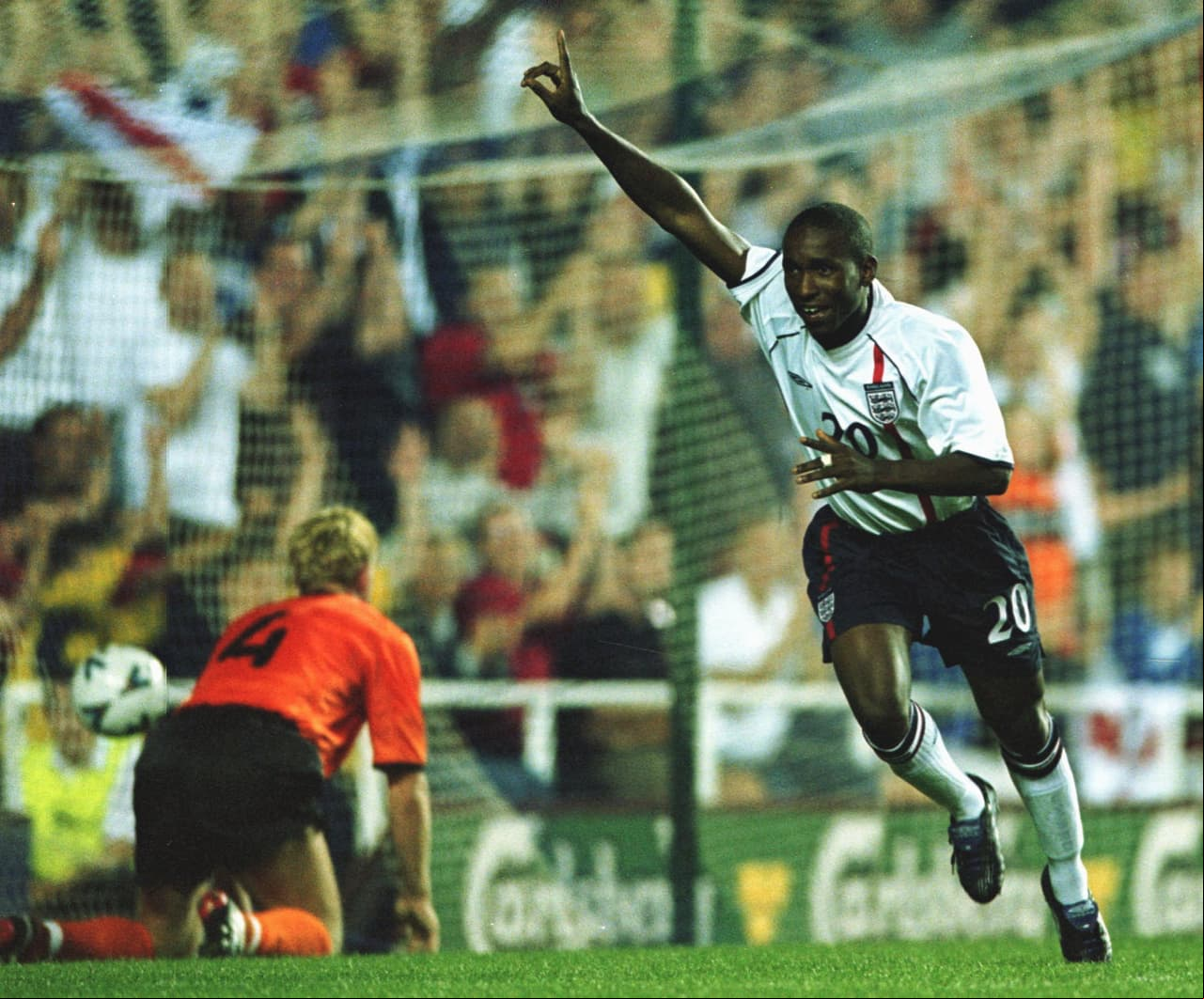 West Ham, Bournemouth, Tottenham, Toronto, Sunderland e Inglaterra han sido sus equipos.