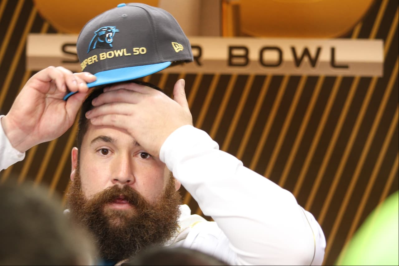 Los jugadores de los Carolina Panthers se mostraron listos para ser campeones durante el Opening Night previo al Super Bowl 50, he aquí sus mejores imágenes.