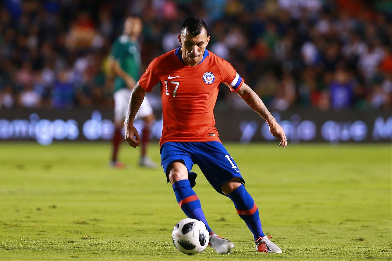 Gary Medel en Cardfif City (2013), fichado por 13 millones de euros, unos 14 millones 585 mil dólares.