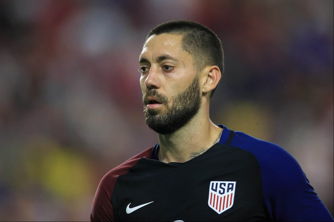 Bruce Arena confía en que Clint Dempsey podrá volver a jugar al fútbol en el mes de marzo