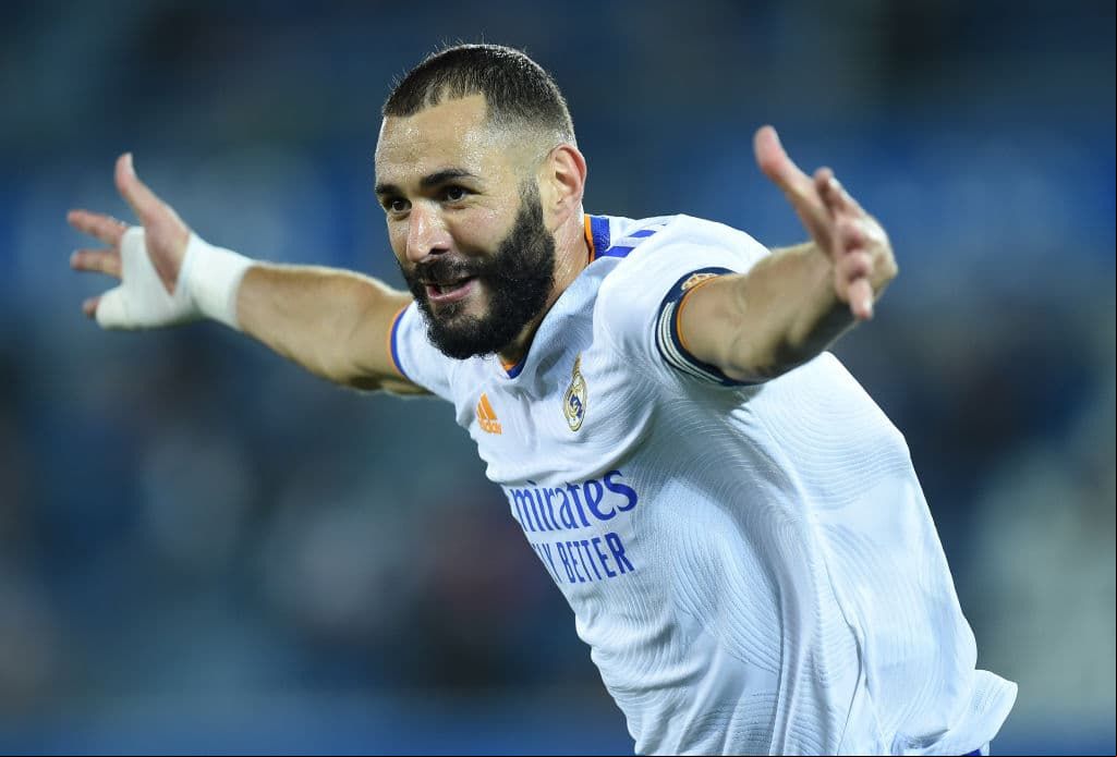 15.- Karim Benzema
<br>El delantero estrella francés del Real Madrid parece ser mejor con la edad y a sus 33 años entra a la lista gracias a su puntuación de 167.
<br>