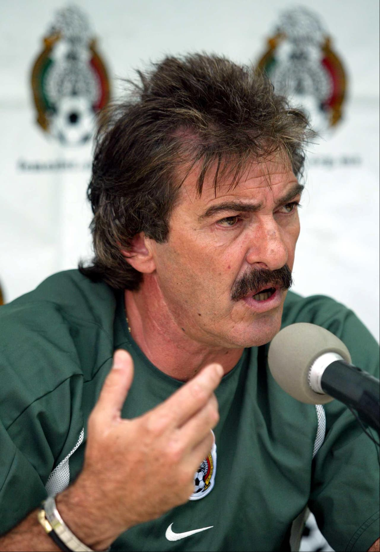De 2002 a 2006, ese 'Bigotón' fue el técnico de México, en una época en la que el equipo mostró juego dinámico de parte de un estratega con ese estilo.
