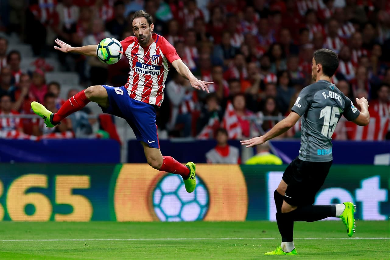 Soldado de "Cholo" Simeone, Juanfrán Torres acaba contrato pronto y puede cambiar de aires 
<b>ya que el joven francés Lucas Hernández está desplazándole de la titularidad.</b>