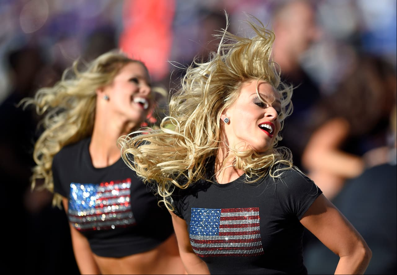 Checa las hermosas cheerleaders que llenaron de alegría la Semana 10 de la NFL.