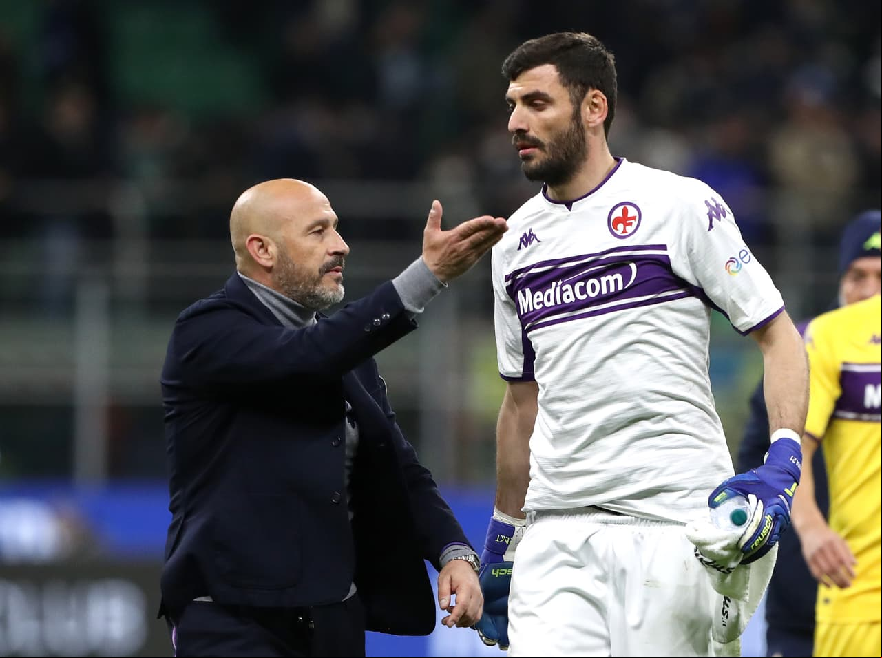 Lucas Torreira adelantó a la Fiorentina, pero neerlandés Denzel Dumfries le dio el empate al Inter.
